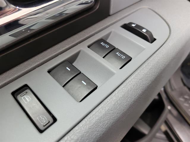 Used 2013 Ford F150 XLT w/ Luxury Equipment Group image 18