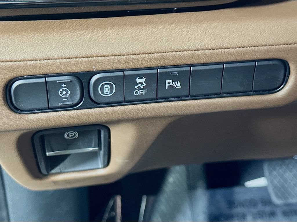 Used 2025 Acura MDX FWD w/ Technology Package image 23