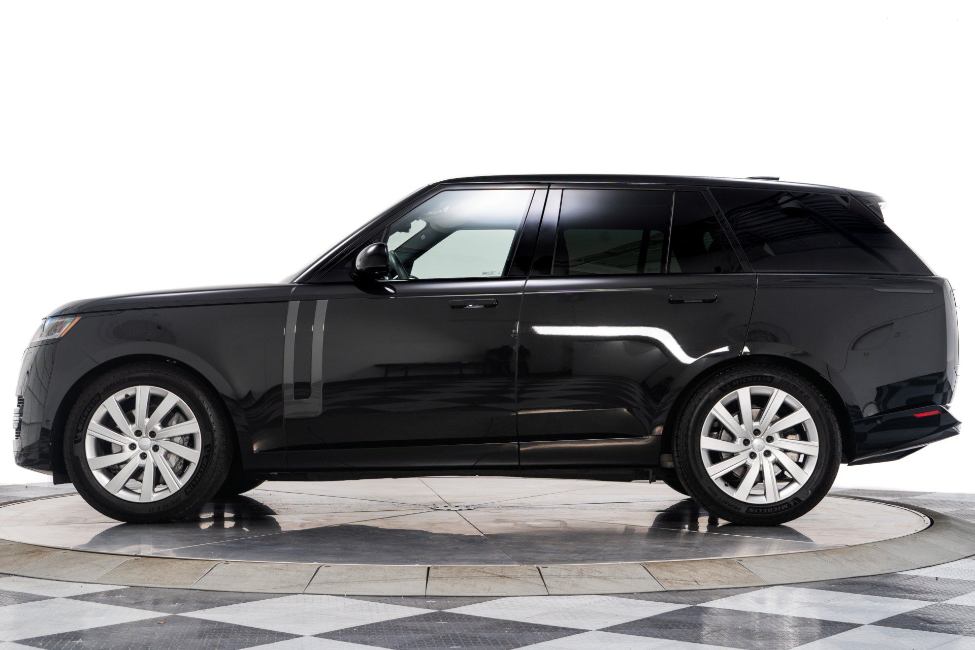 Used 2024 Land Rover Range Rover SE AWD/4WD image 6