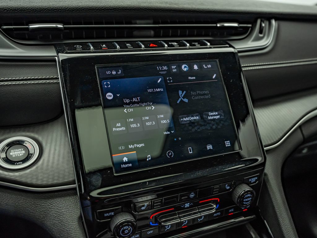Used 2023 Jeep Grand Cherokee Altitude RWD image 25