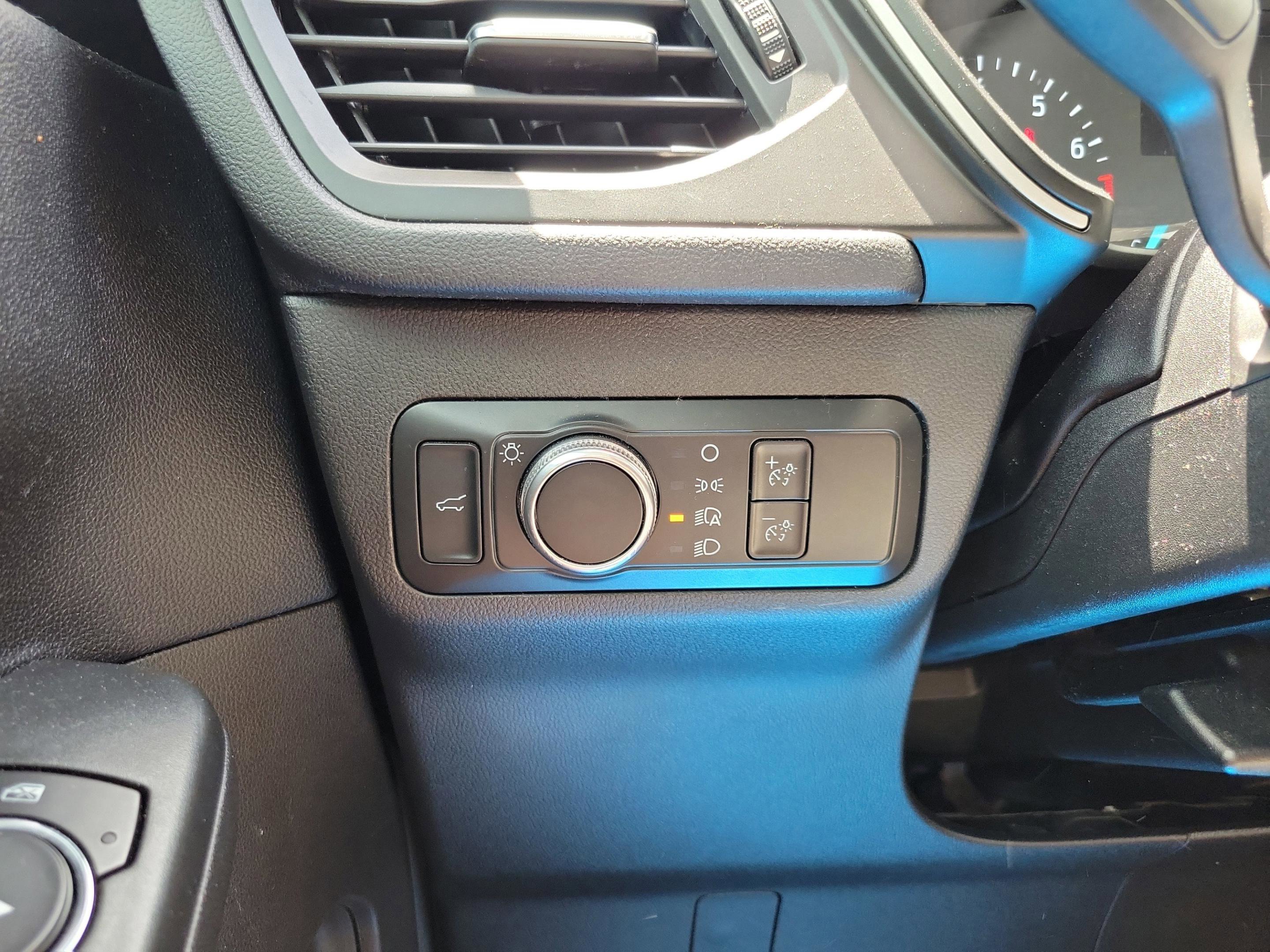 Used 2021 Ford Escape SE w/ Convenience Package FWD image 19