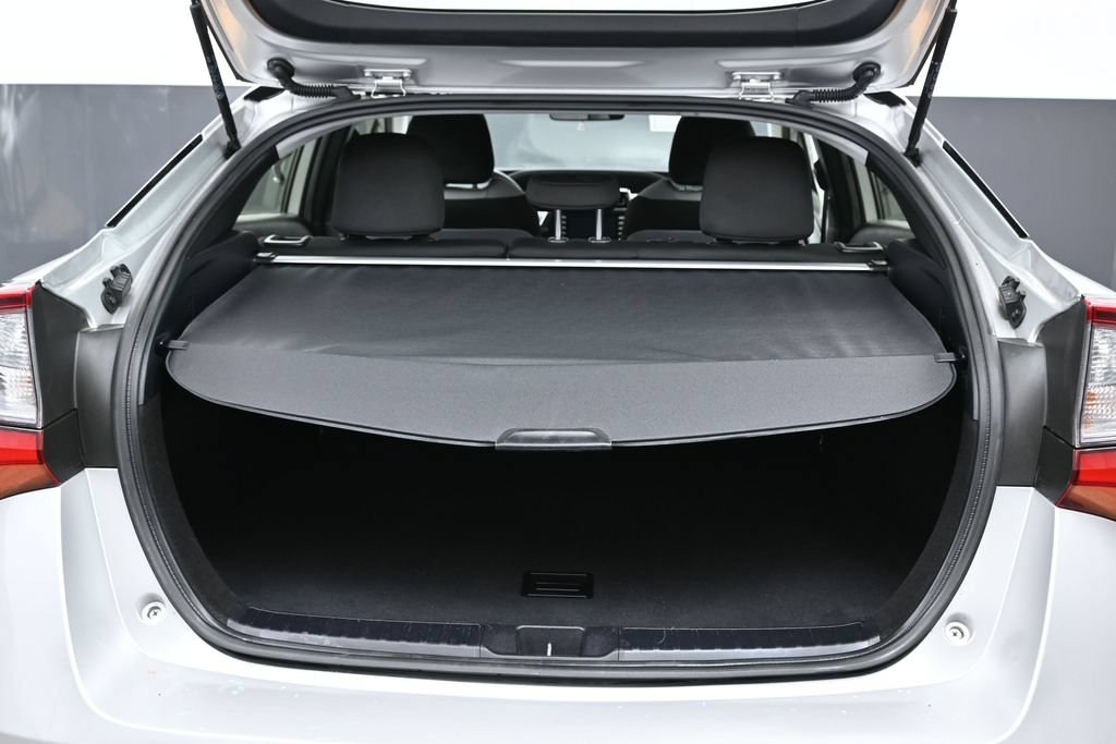 Used 2022 Toyota Prius LE FWD image 15