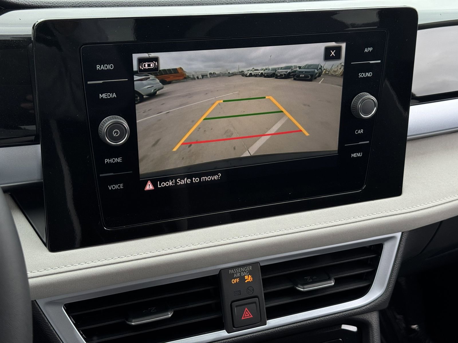 New 2026 Volkswagen Taos SE FWD image 19
