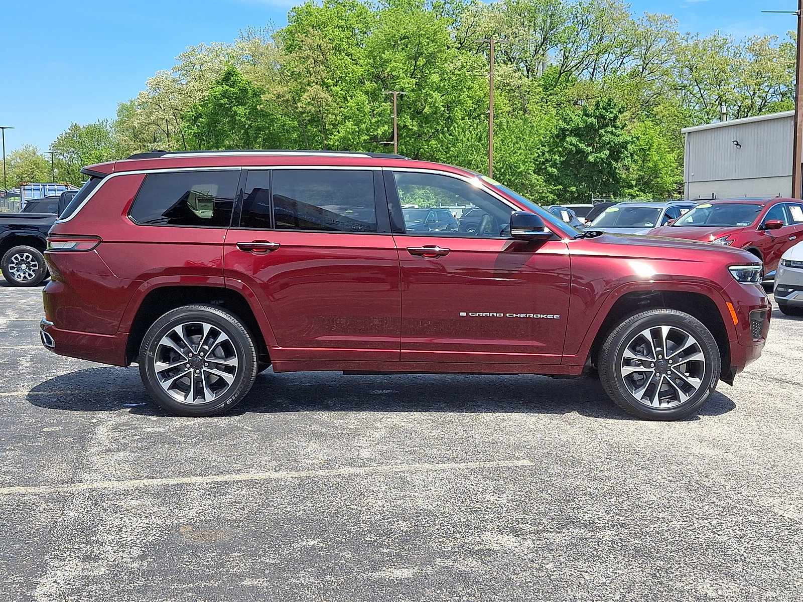 Used 2023 Jeep Grand Cherokee L Overland AWD/4WD image 8