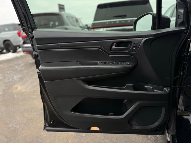 Used 2024 Honda Odyssey Sport image 11