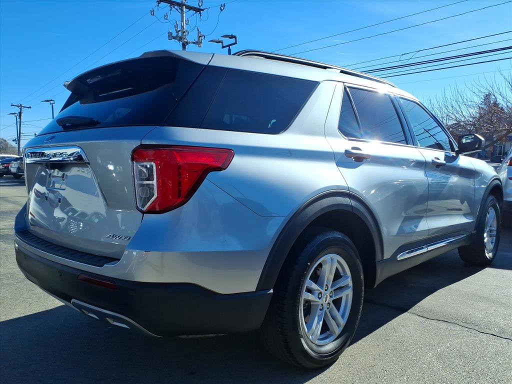 Certified 2023 Ford Explorer XLT w/ Equipment Group 202A image 12