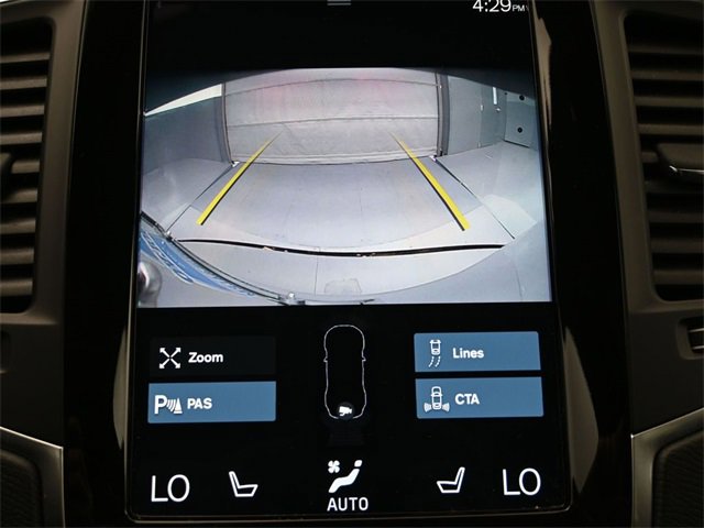 Used 2022 Volvo XC90 T6 Momentum w/ Climate Package image 18