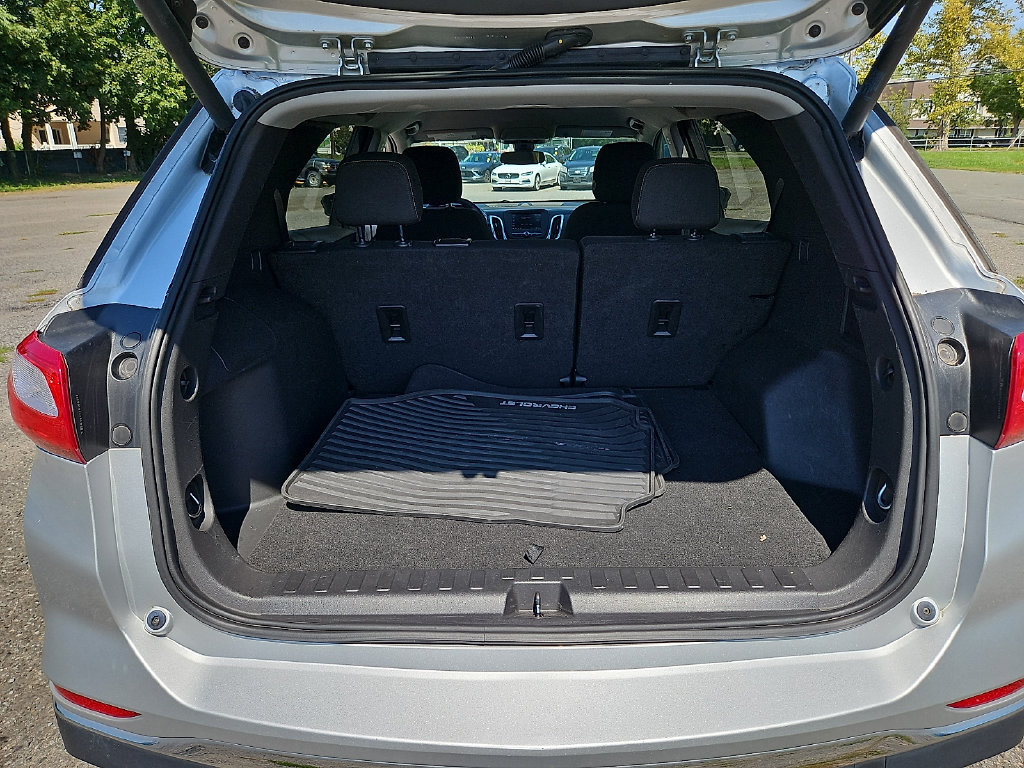 Used 2021 Chevrolet Equinox LT FWD image 31