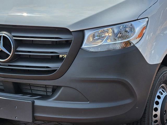 New 2024 Mercedes-Benz Sprinter 4500 image 8