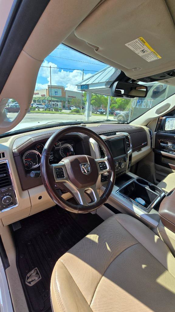 Used 2014 RAM 1500 Laramie w/ Convenience Group AWD/4WD image 14