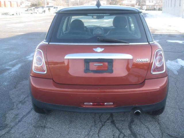 Used 2011 MINI Cooper Hardtop image 6