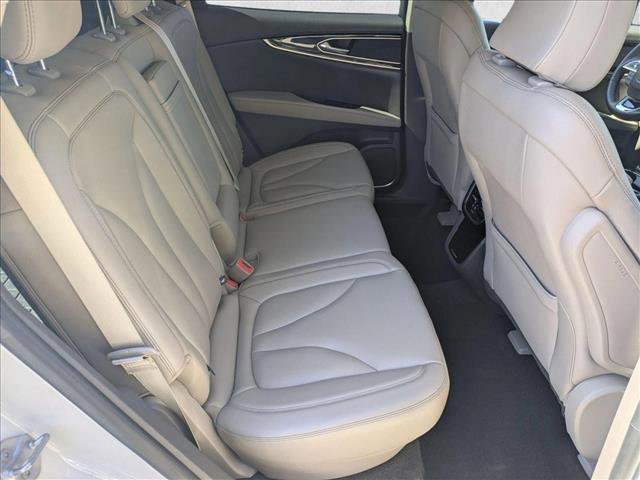 Used 2022 Lincoln Nautilus FWD w/ Premium Package image 20