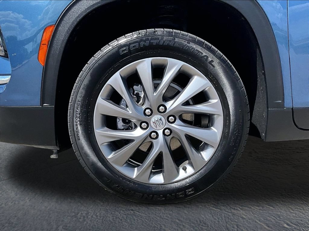 Used 2025 Buick Enclave Preferred AWD/4WD image 11