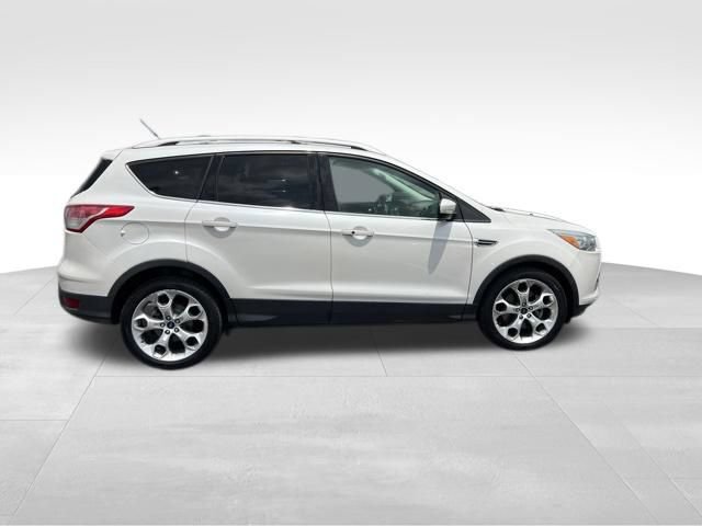 Used 2014 Ford Escape Titanium w/ Equipment Group 401A FWD image 8