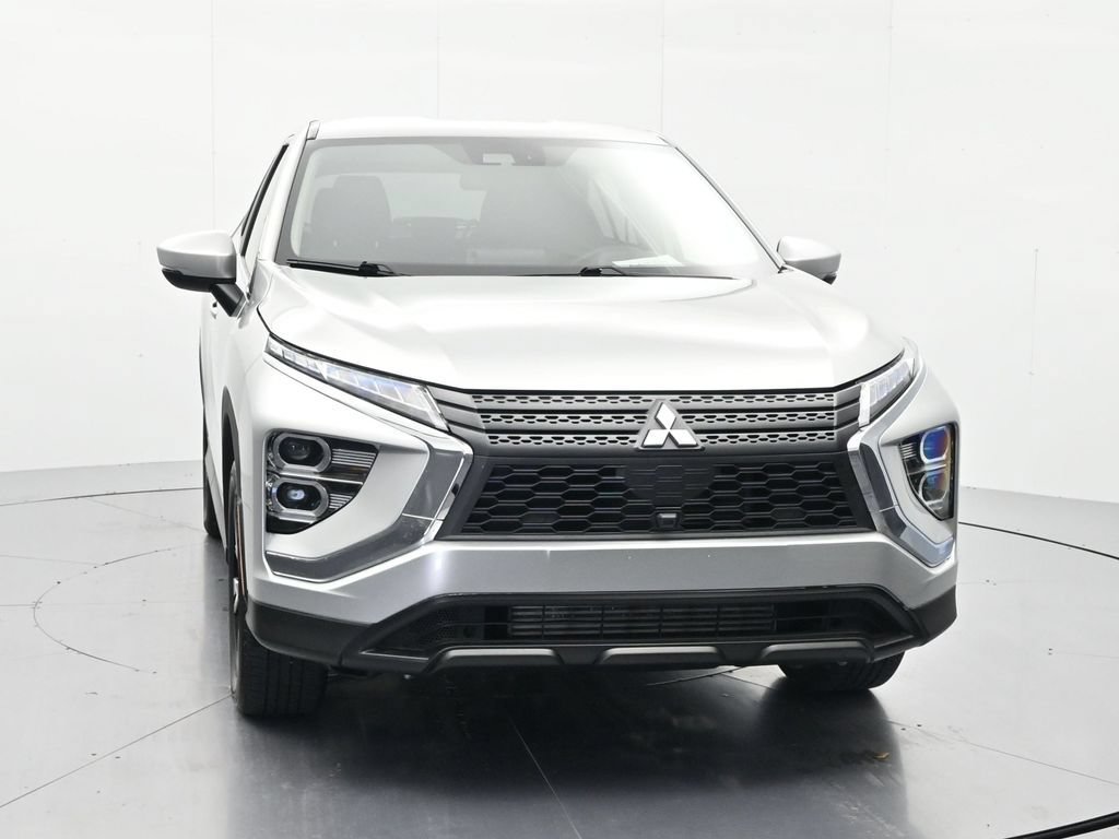 Used 2024 Mitsubishi Eclipse Cross SEL AWD/4WD image 2