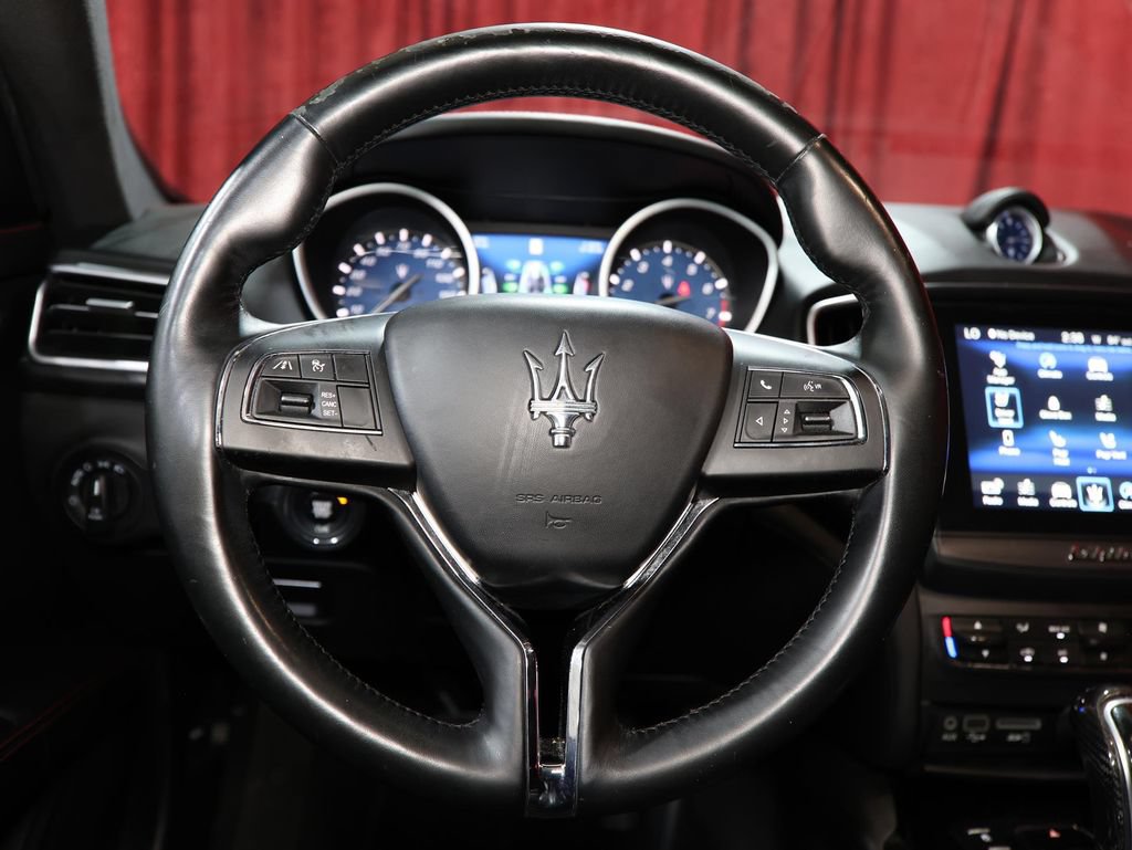 Used 2018 Maserati Ghibli GranLusso RWD image 16