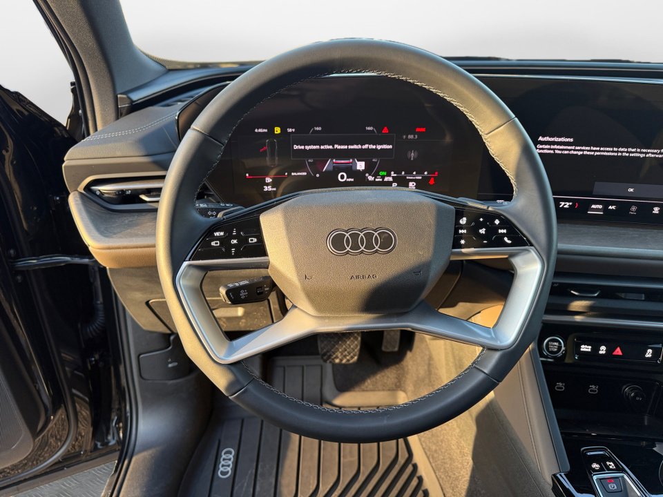 Certified 2025 Audi Q5 Premium w/ Convenience Package image 10