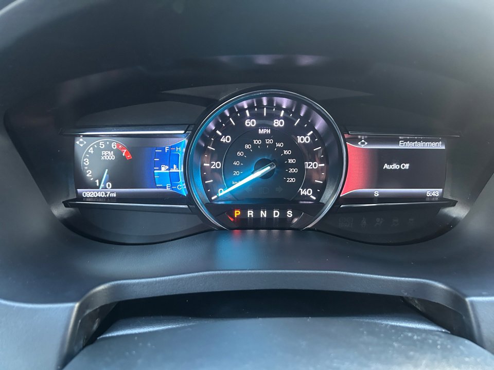 Used 2019 Ford Explorer Limited w/ Class III Trailer Tow Package image 11