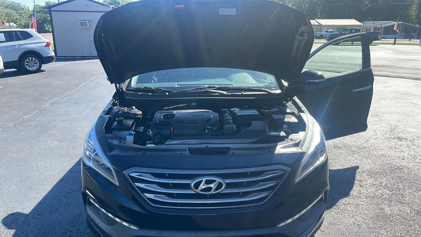 Used 2015 Hyundai Sonata SE w/ Option Group 09 FWD image 24