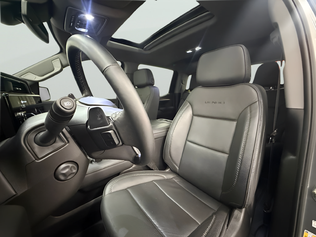 Used 2025 GMC Sierra 1500 Denali AWD/4WD image 10