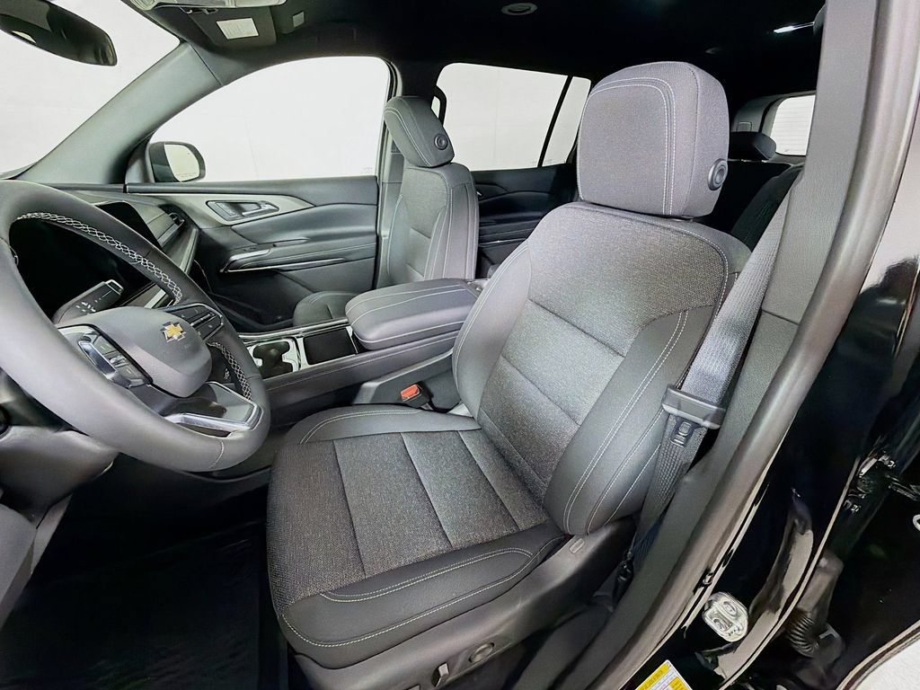 New 2026 Chevrolet Traverse LT w/ LPO, Floor Liner Package AWD/4WD image 11