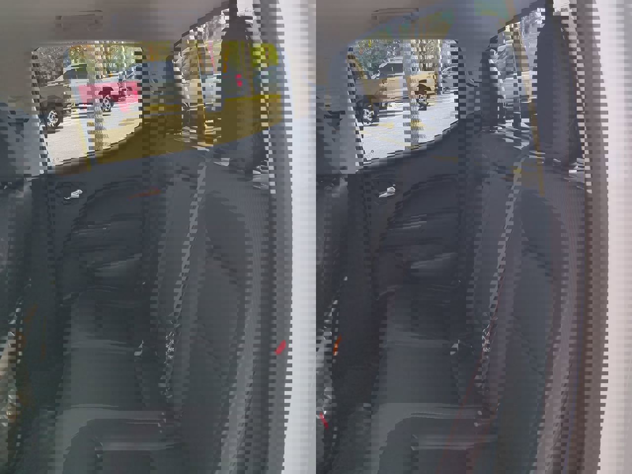 Used 2022 GMC Canyon AT4 w/ Trailering Package image 13