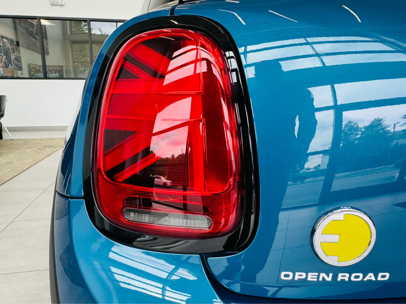Used 2024 MINI Cooper SE FWD image 29