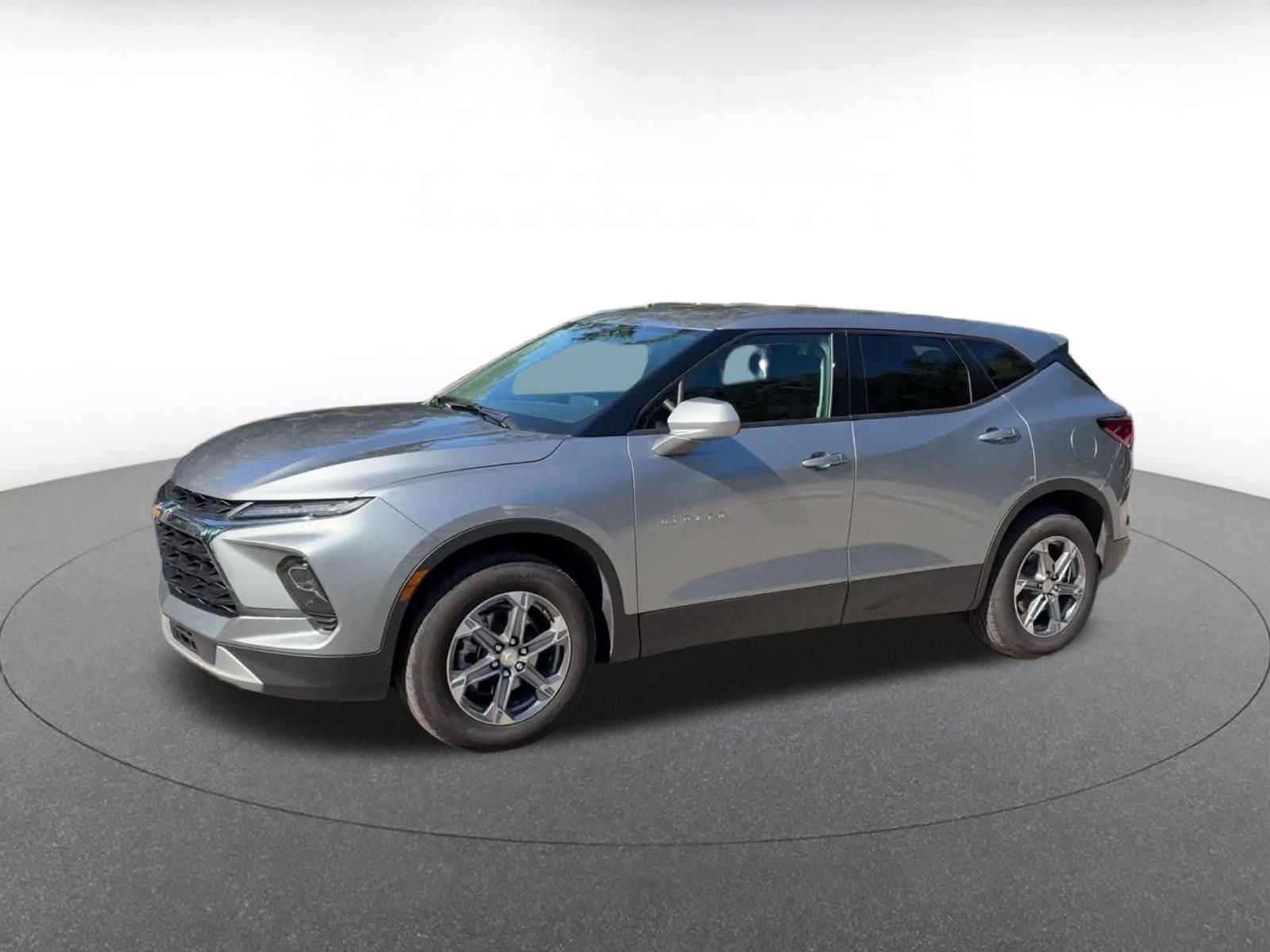 Used 2026 Chevrolet Blazer LT FWD image 7