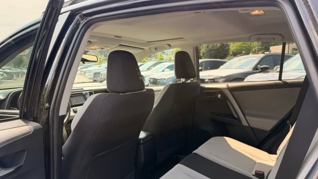 Used 2018 Toyota RAV4 XLE w/ Plus Extra Value Package AWD/4WD image 6