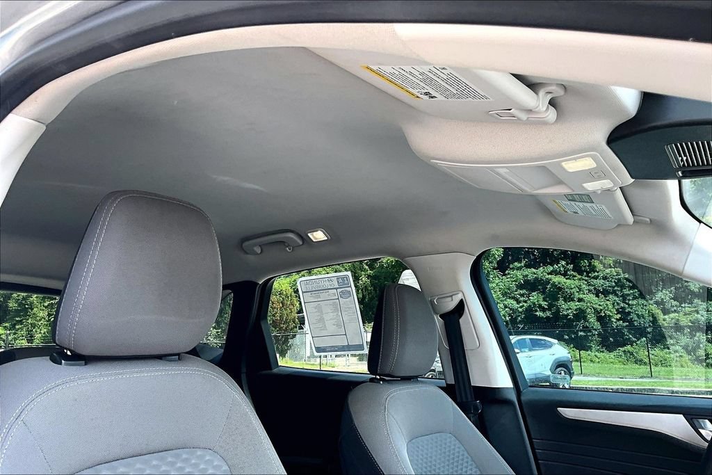 Used 2021 Ford Escape SE w/ Convenience Package FWD image 23