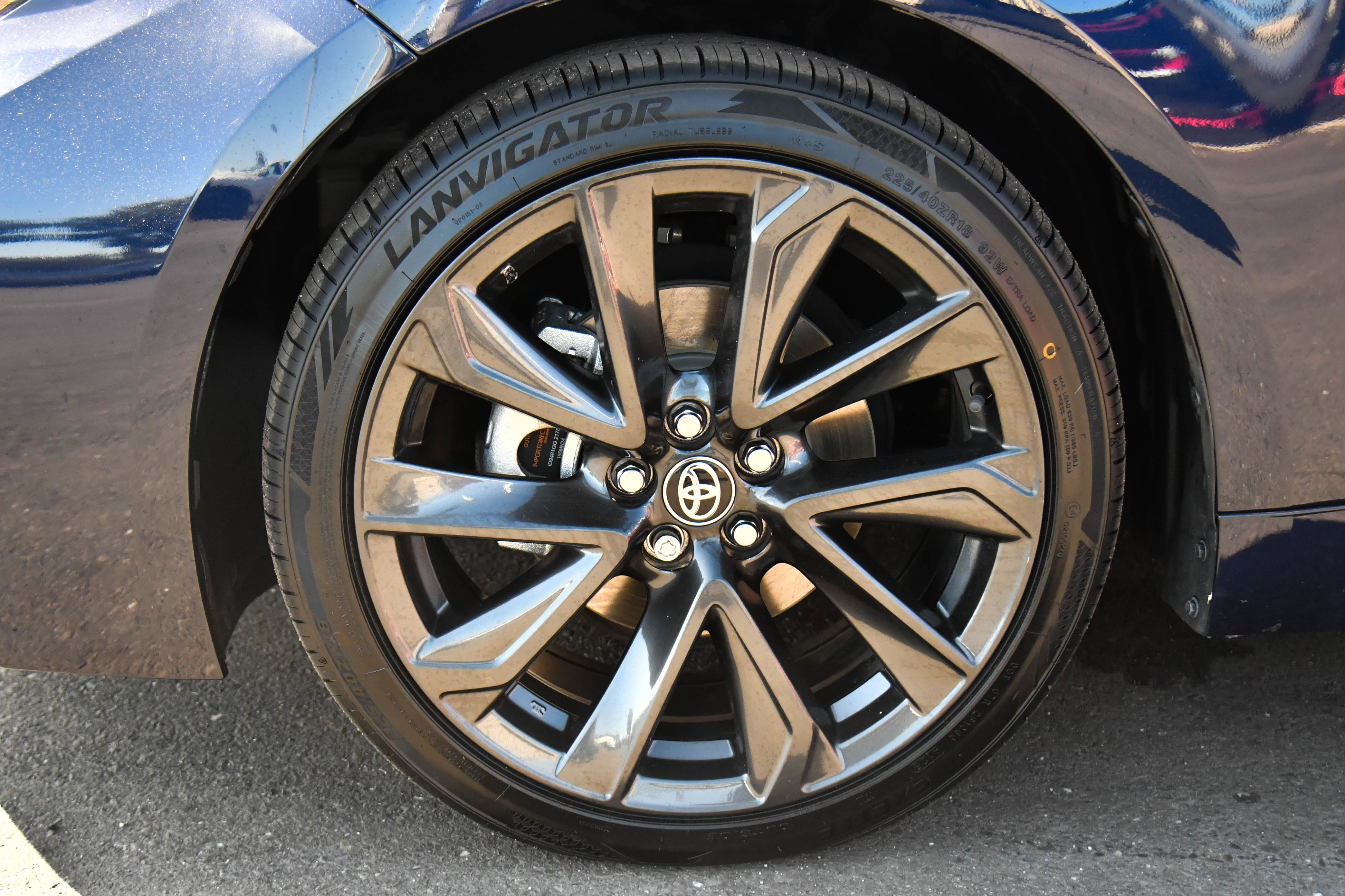 Used 2023 Toyota Corolla SE w/ SE Premium Package FWD image 12