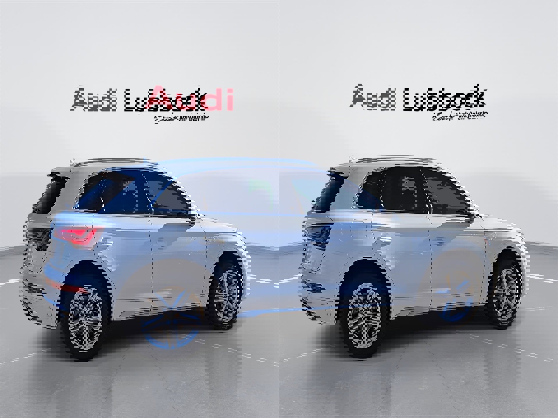 Used 2024 Audi Q5 e Premium image 8