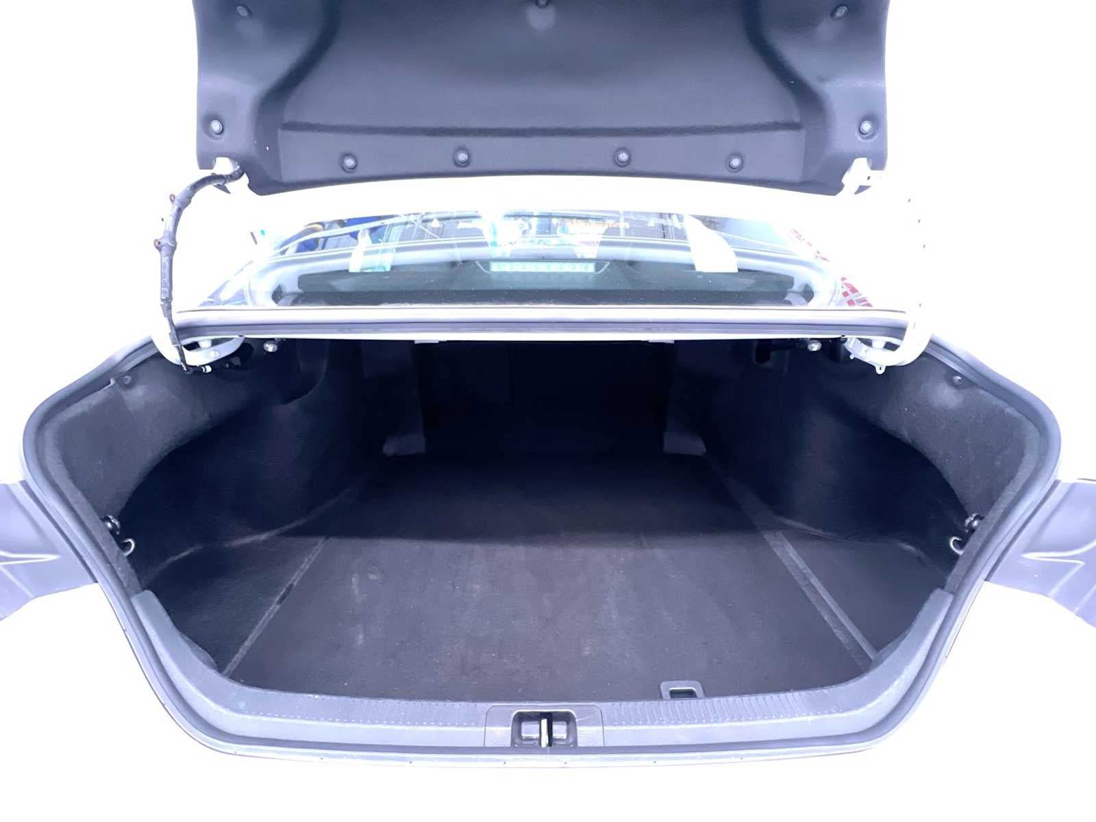 Used 2025 Toyota Camry SE FWD image 41