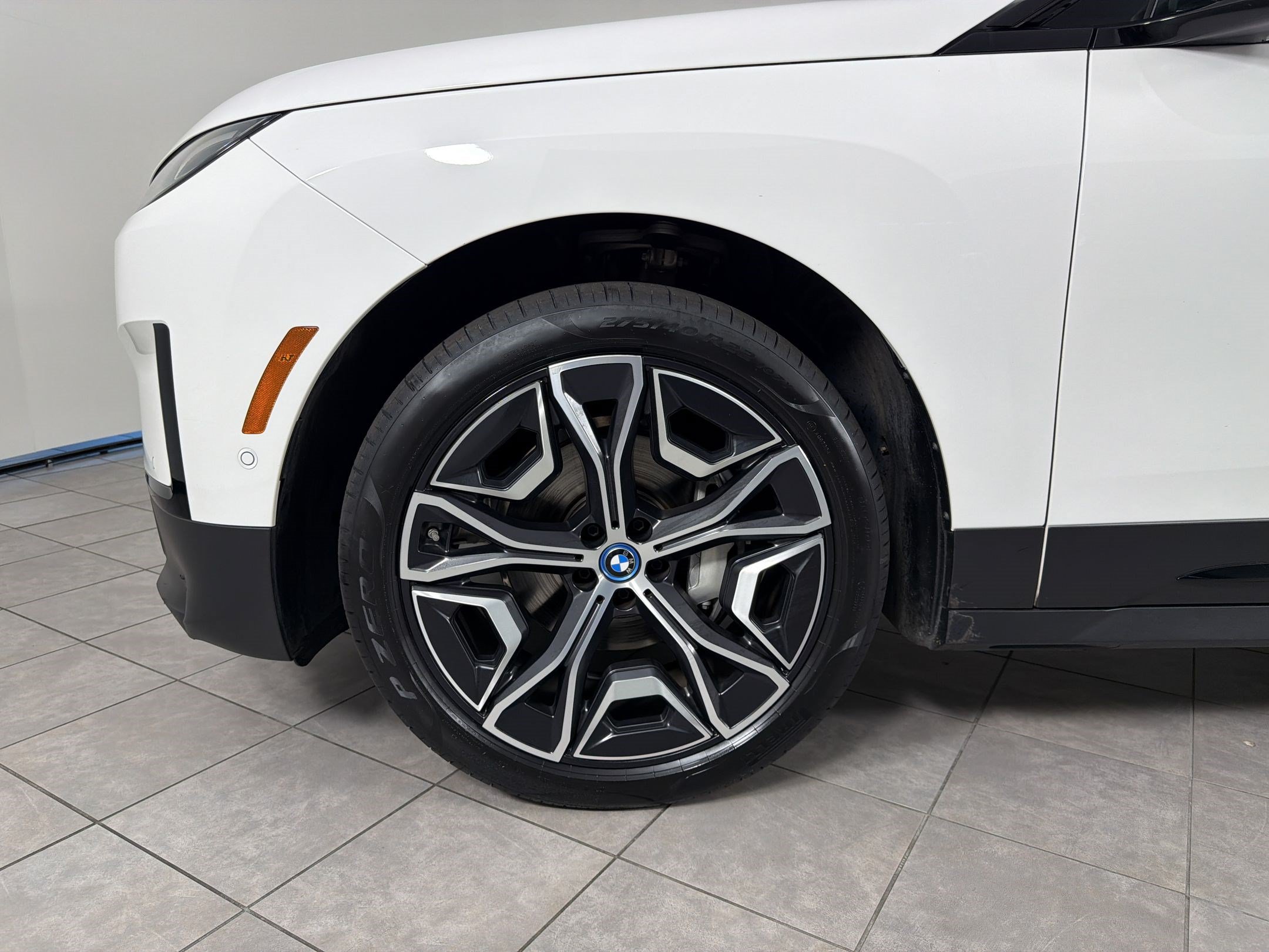 Certified 2023 BMW iX xDrive50 AWD/4WD image 10