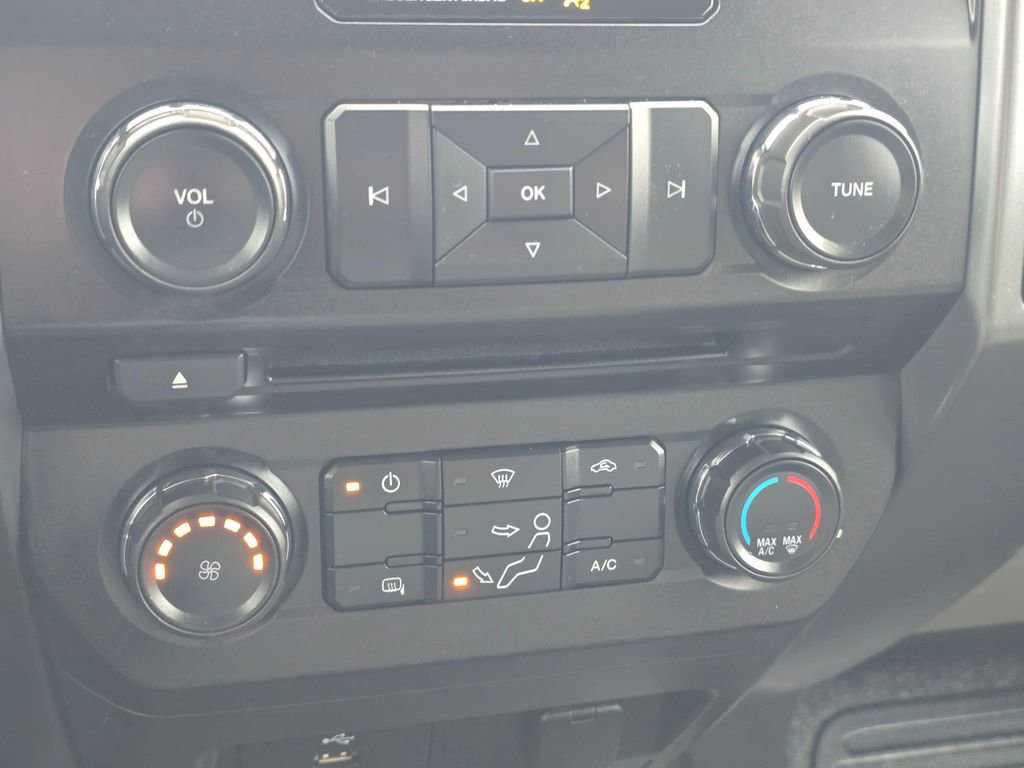 Used 2018 Ford F250 XLT w/ FX4 Off-Road Package image 25