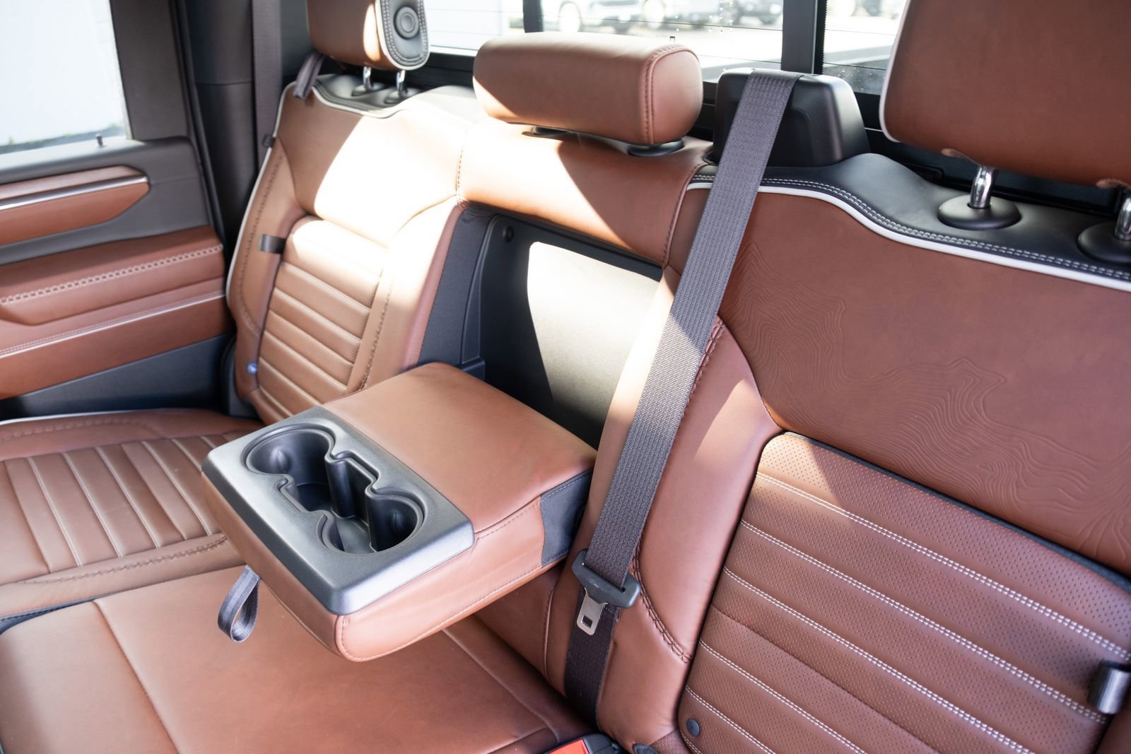 Used 2024 GMC Sierra 2500 Denali Ultimate w/ Max Trailering Package image 24