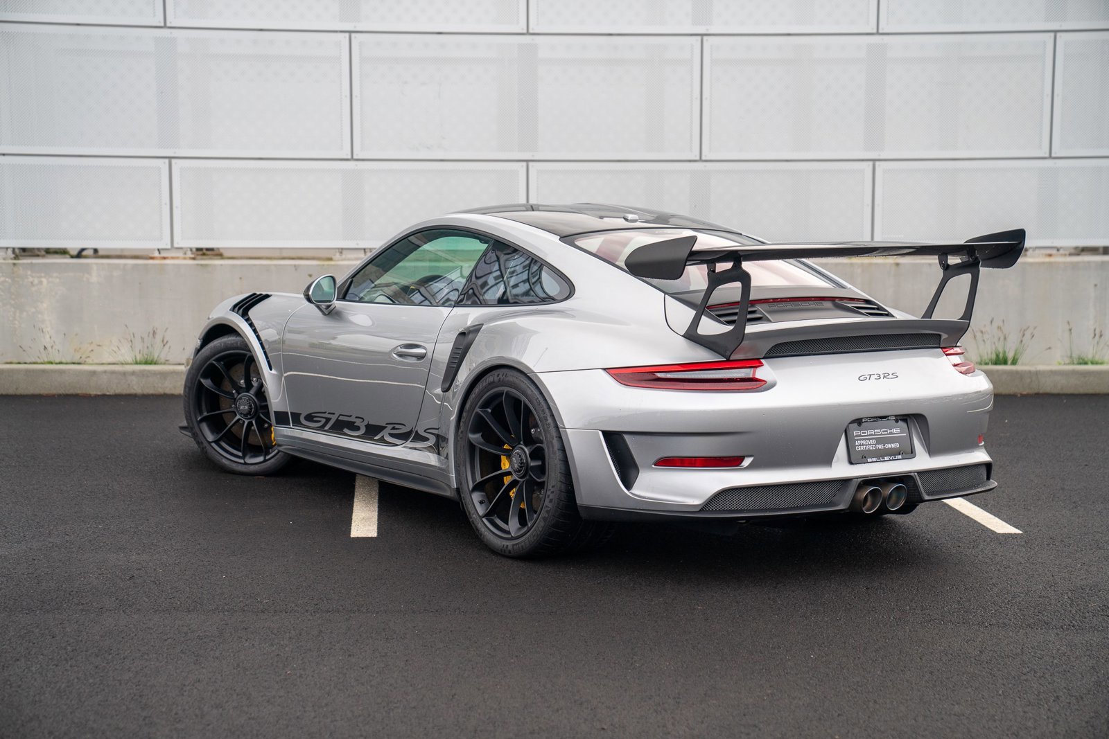 Used 2019 Porsche 911 GT3 RS image 3