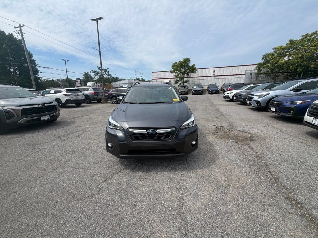 Used 2021 Subaru Crosstrek 2.5i Limited w/ Moonroof Package 1 AWD/4WD image 2