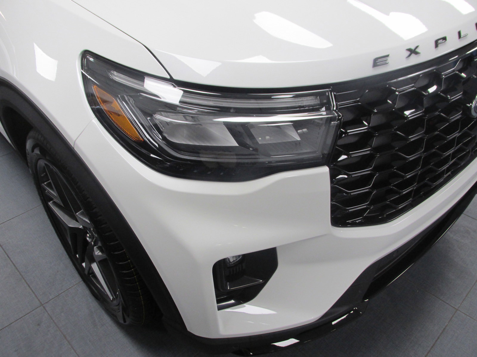 New 2025 Ford Explorer ST w/ Sun And Sound Package image 8