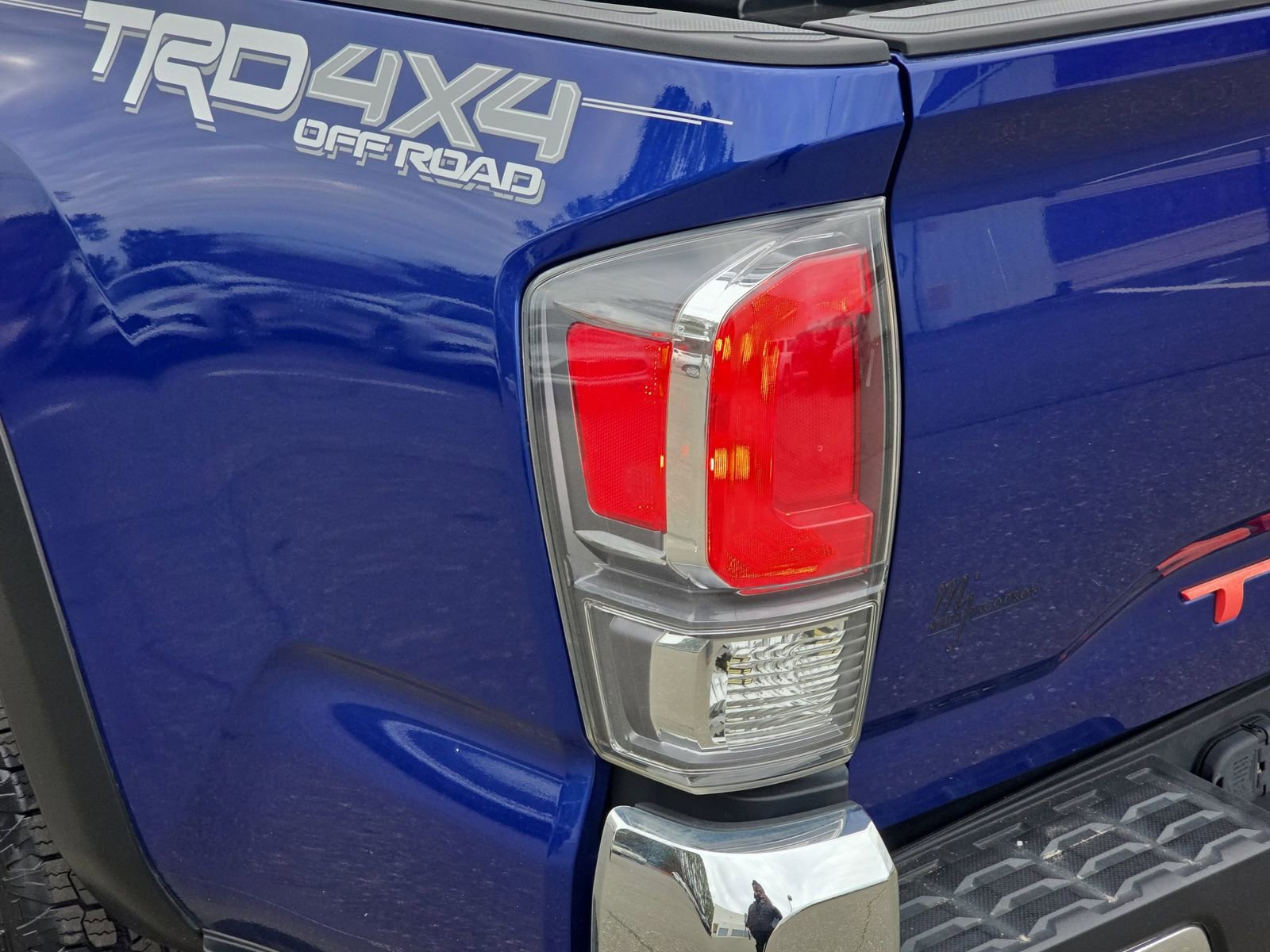 Used 2022 Toyota Tacoma TRD Off-Road image 37