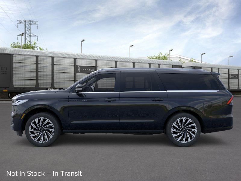 New 2026 Lincoln Navigator L Black Label image 3