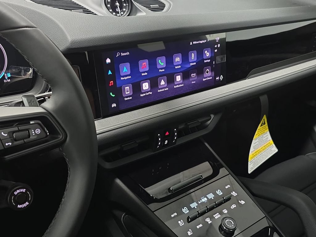 New 2026 Porsche Cayenne Coupe AWD/4WD image 15