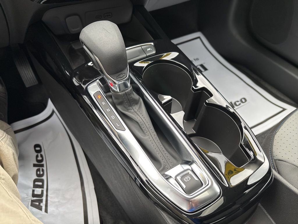 New 2026 Chevrolet Trax LT w/ Sunroof Package FWD image 20