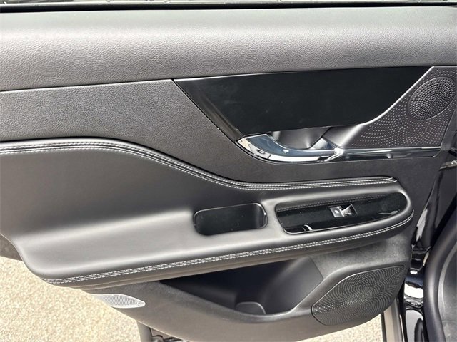 New 2026 Lincoln Corsair Premiere image 19