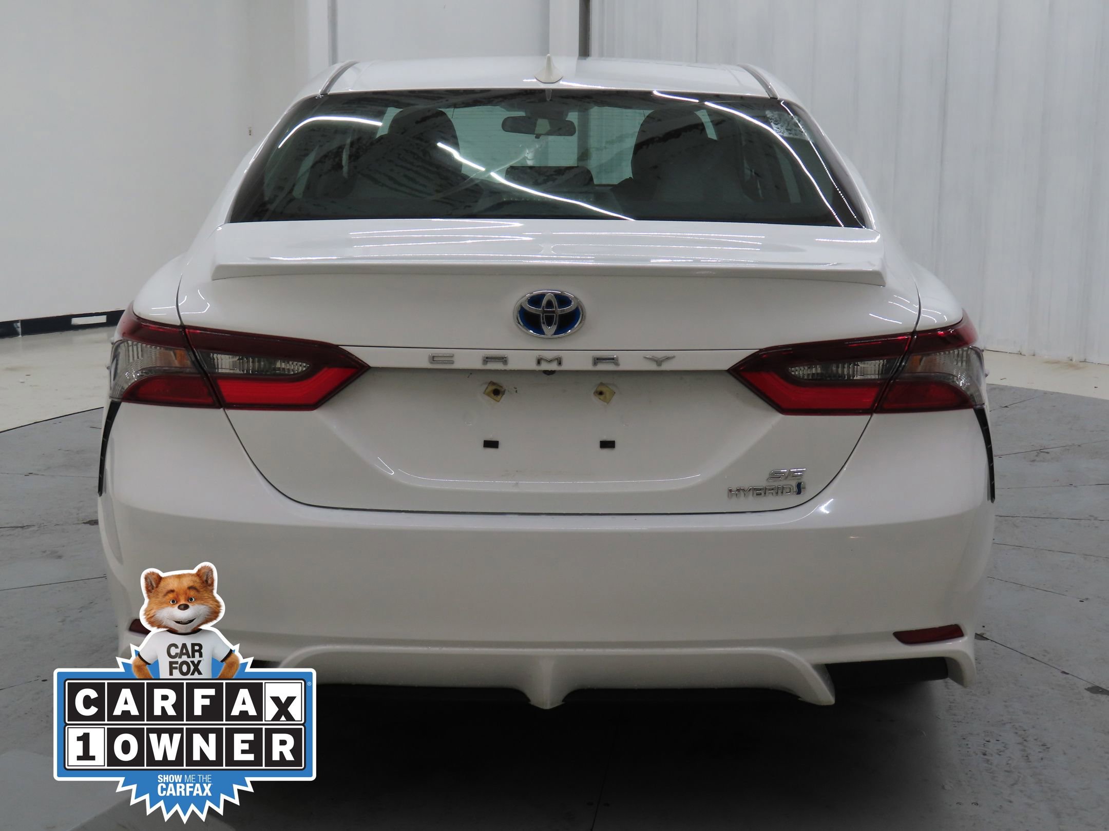 Used 2024 Toyota Camry SE image 4