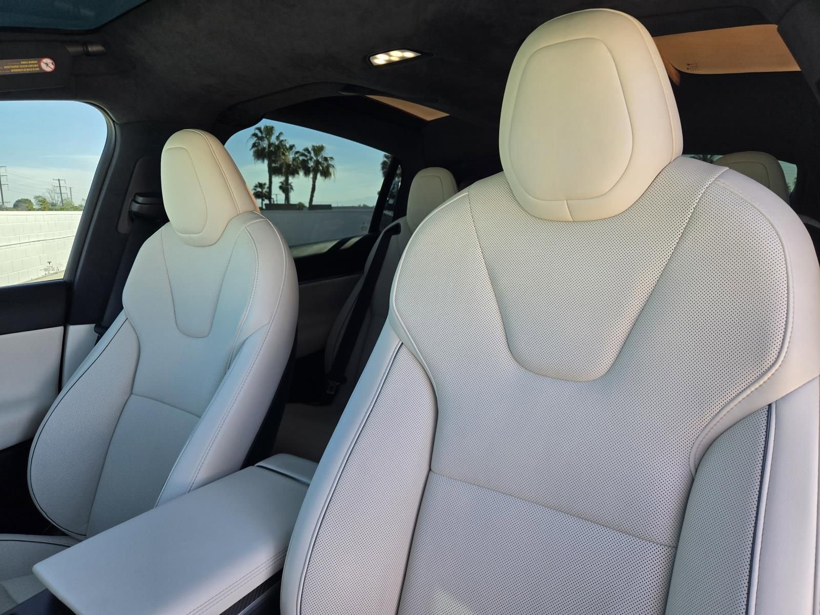 Used 2023 Tesla Model X Plaid image 19