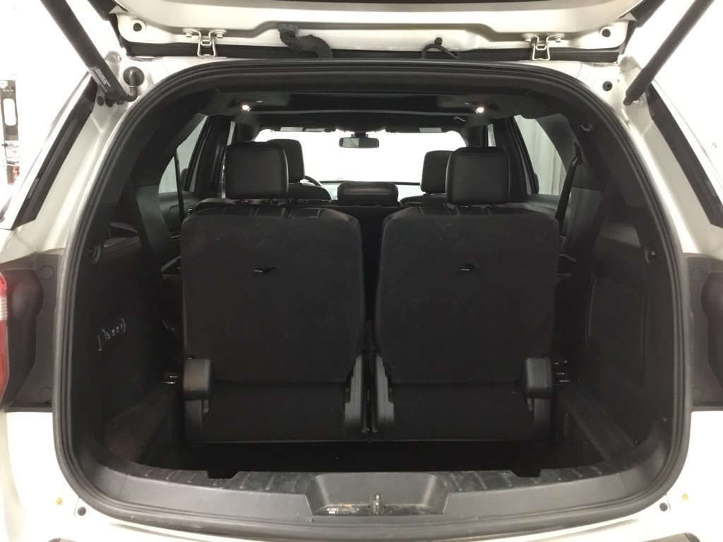 Used 2018 Ford Explorer Sport AWD/4WD image 38