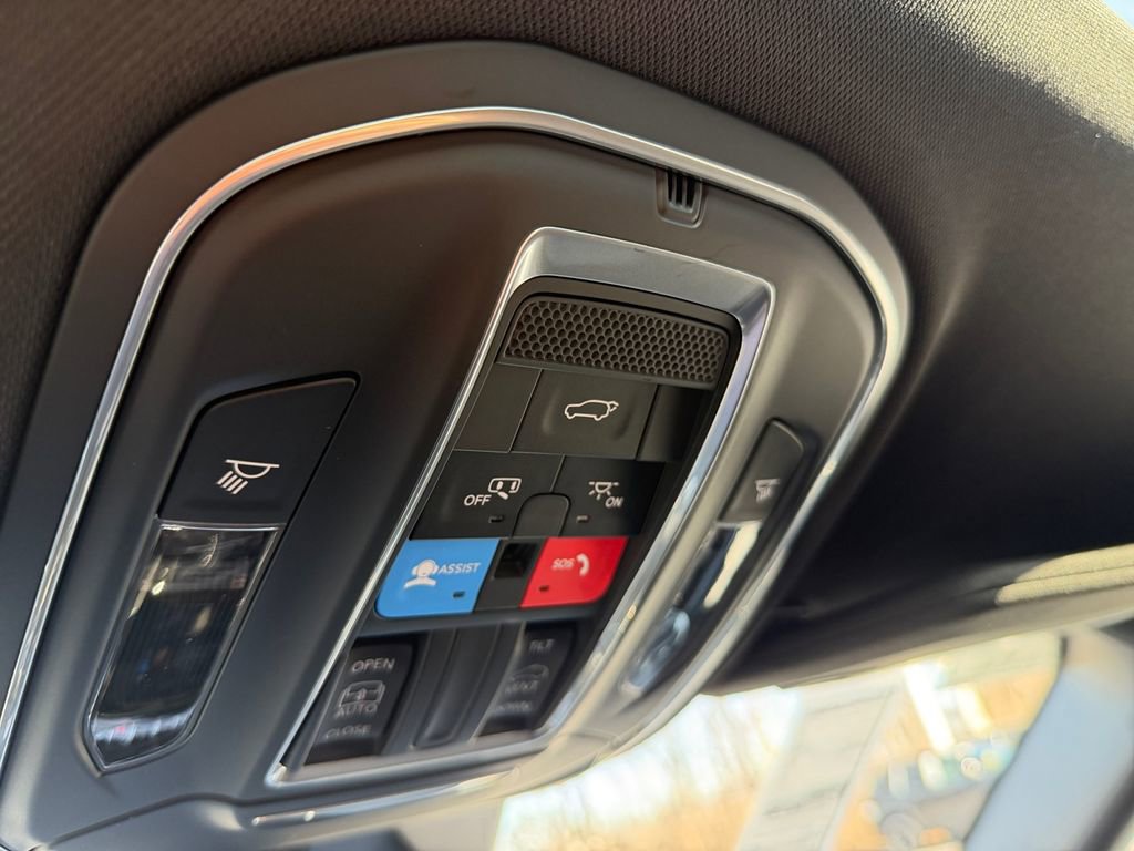 New 2026 Jeep Grand Cherokee Laredo image 21