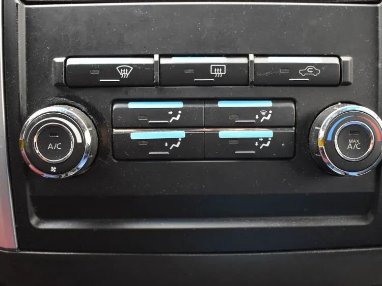 Used 2009 Nissan Xterra S image 28