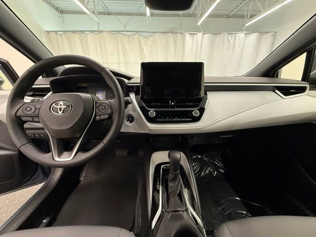 Used 2025 Toyota Corolla SE AWD/4WD image 18